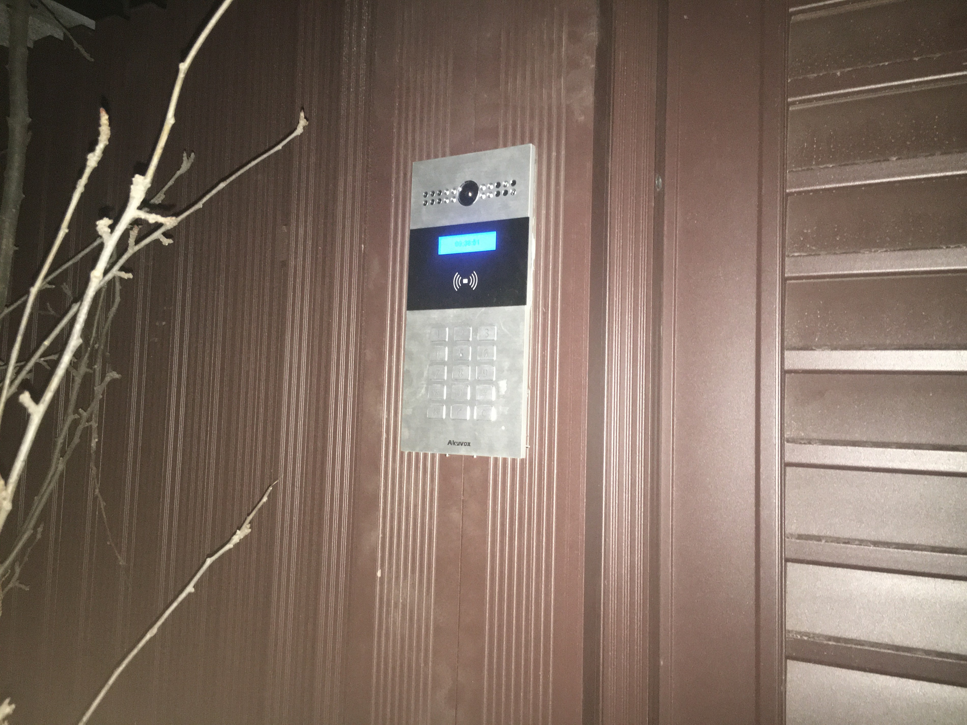 北京鴻華高爾夫莊園樓宇對(duì)講系統(tǒng)安裝